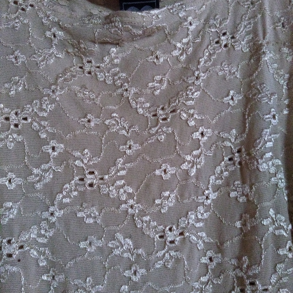 Blouse - Picture 2 of 3